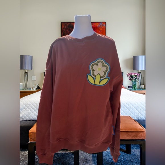 Damson Madder Flower Applique Crew Neck UNISEX Sweatshirt size medium by UO. NWT - Picture 5 of 14